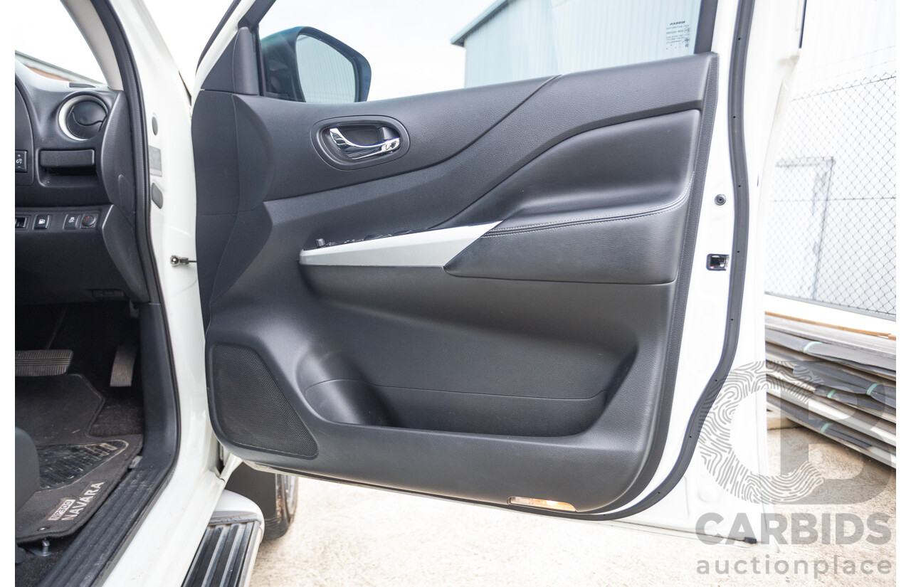 01/2016 Nissan Navara ST-X (4x4) NP300 D23 Dual Cab Utility White Diamond Turbo Diesel 2.3L