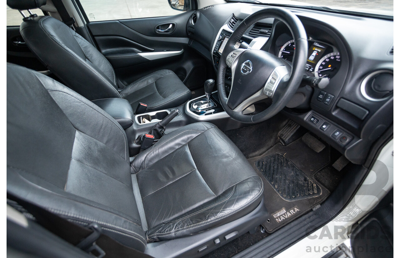 01/2016 Nissan Navara ST-X (4x4) NP300 D23 Dual Cab Utility White Diamond Turbo Diesel 2.3L