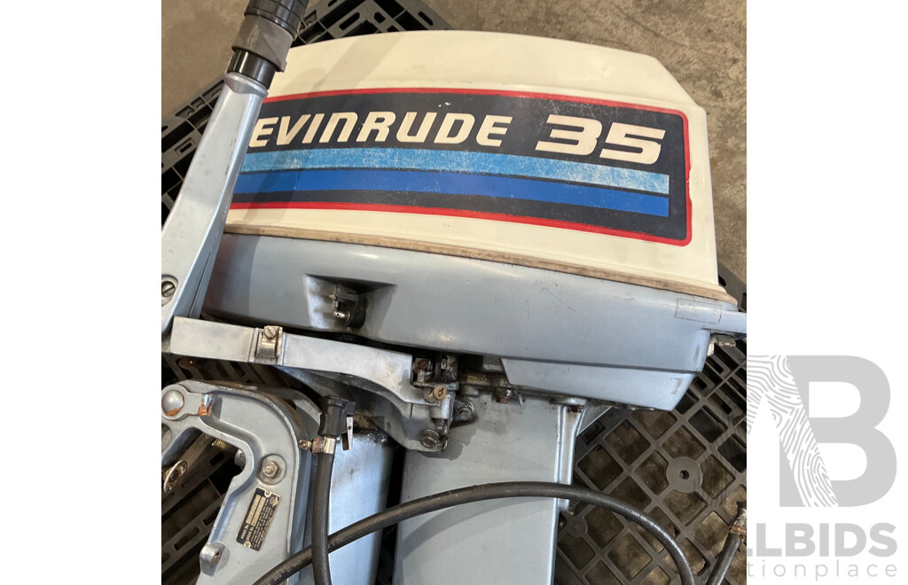 Evinrude 35 E35RLCND Outboard Motor
