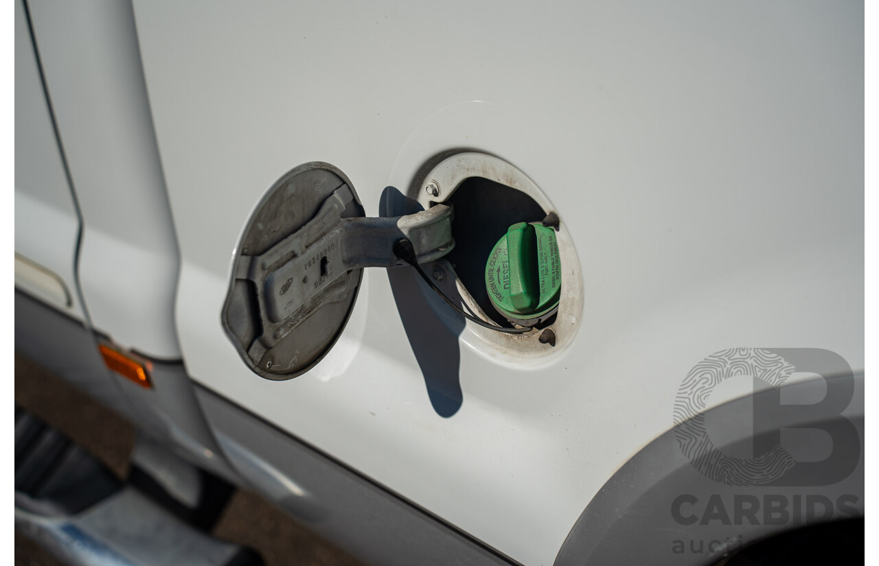 10/2008 Ford F250 XLT Lariat (4x4) RN Crew Cab P/Up Oxford White Twin Turbo Diesel - Powerstroke V8 6.4L