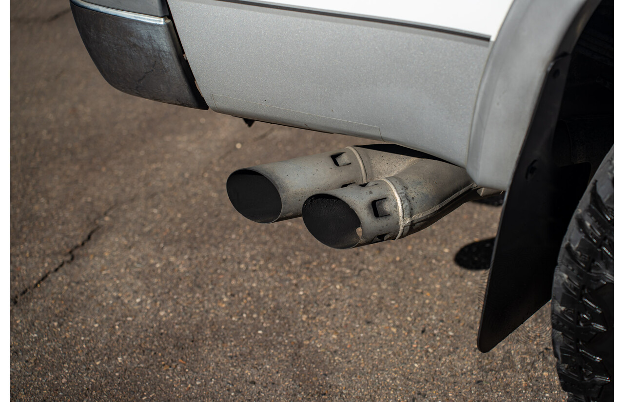 10/2008 Ford F250 XLT Lariat (4x4) RN Crew Cab P/Up Oxford White Twin Turbo Diesel - Powerstroke V8 6.4L