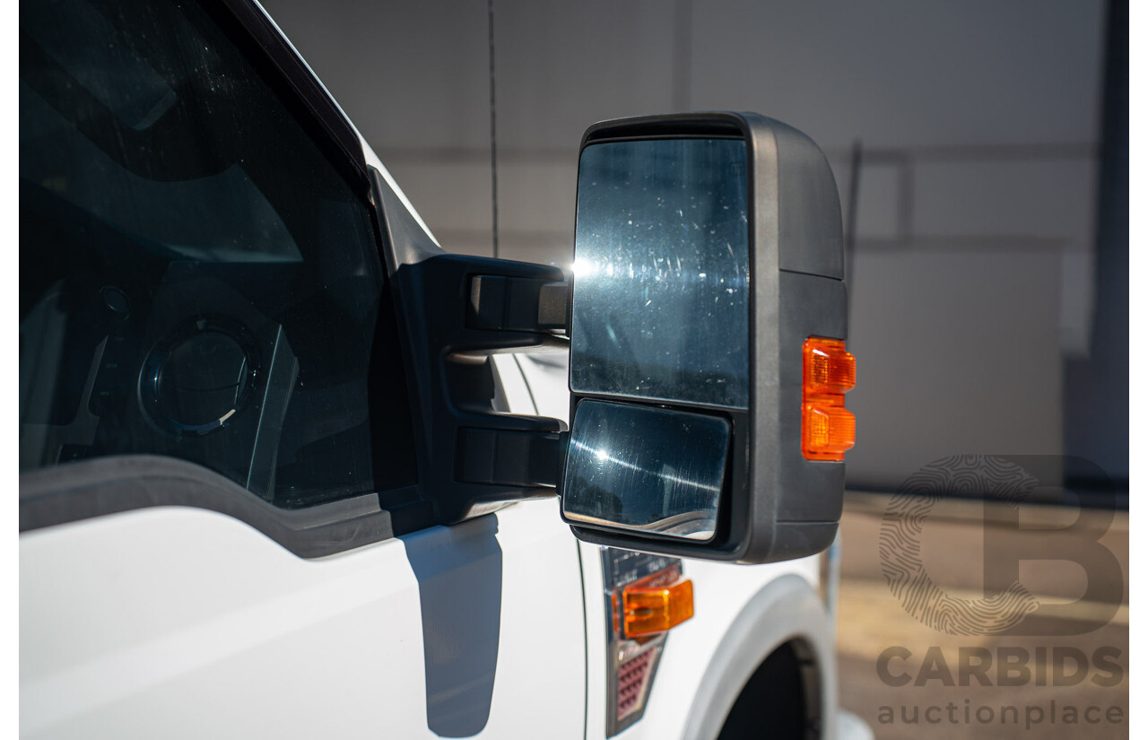 10/2008 Ford F250 XLT Lariat (4x4) RN Crew Cab P/Up Oxford White Twin Turbo Diesel - Powerstroke V8 6.4L
