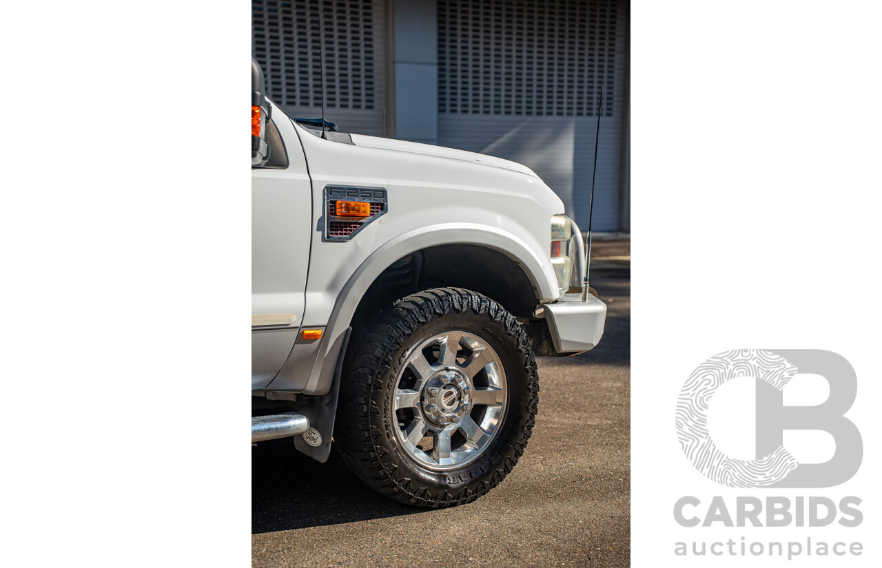 10/2008 Ford F250 XLT Lariat (4x4) RN Crew Cab P/Up Oxford White Twin Turbo Diesel - Powerstroke V8 6.4L