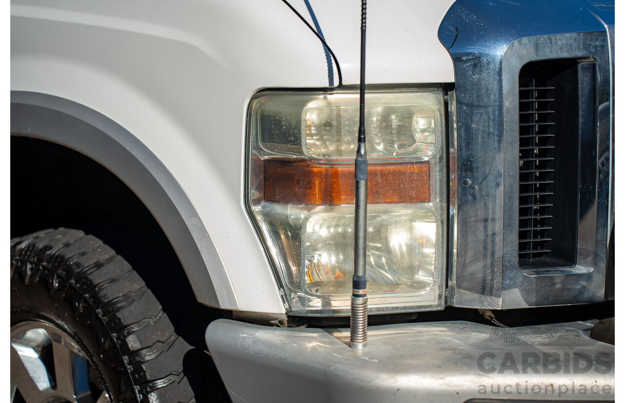 10/2008 Ford F250 XLT Lariat (4x4) RN Crew Cab P/Up Oxford White Twin Turbo Diesel - Powerstroke V8 6.4L