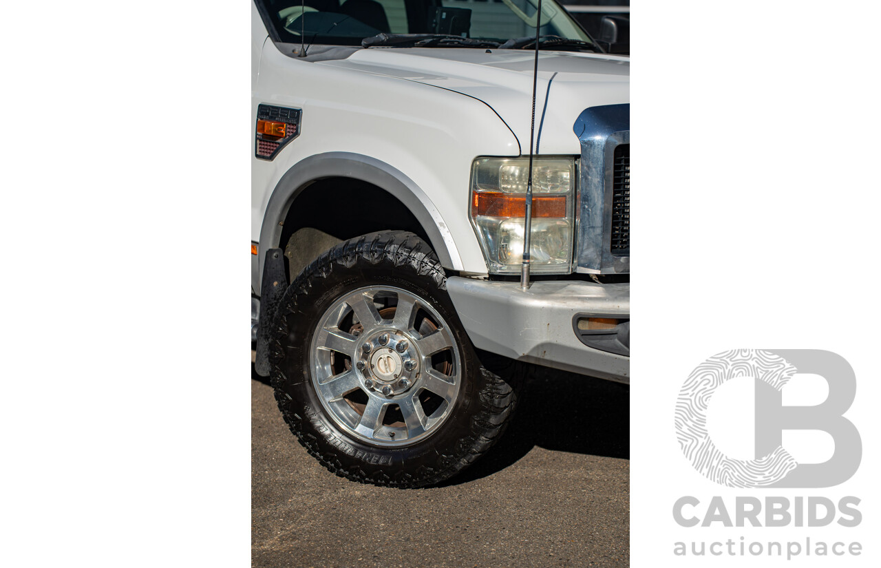 10/2008 Ford F250 XLT Lariat (4x4) RN Crew Cab P/Up Oxford White Twin Turbo Diesel - Powerstroke V8 6.4L