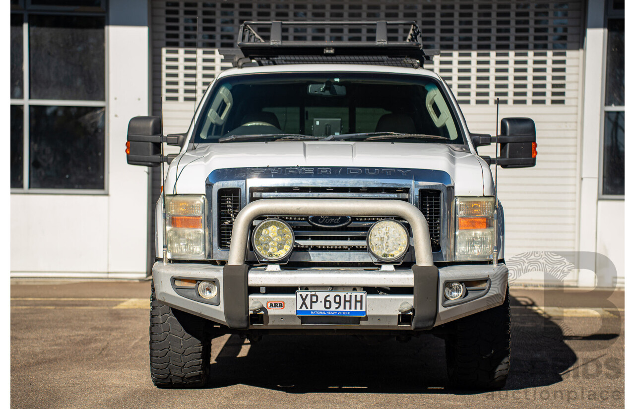 10/2008 Ford F250 XLT Lariat (4x4) RN Crew Cab P/Up Oxford White Twin Turbo Diesel - Powerstroke V8 6.4L