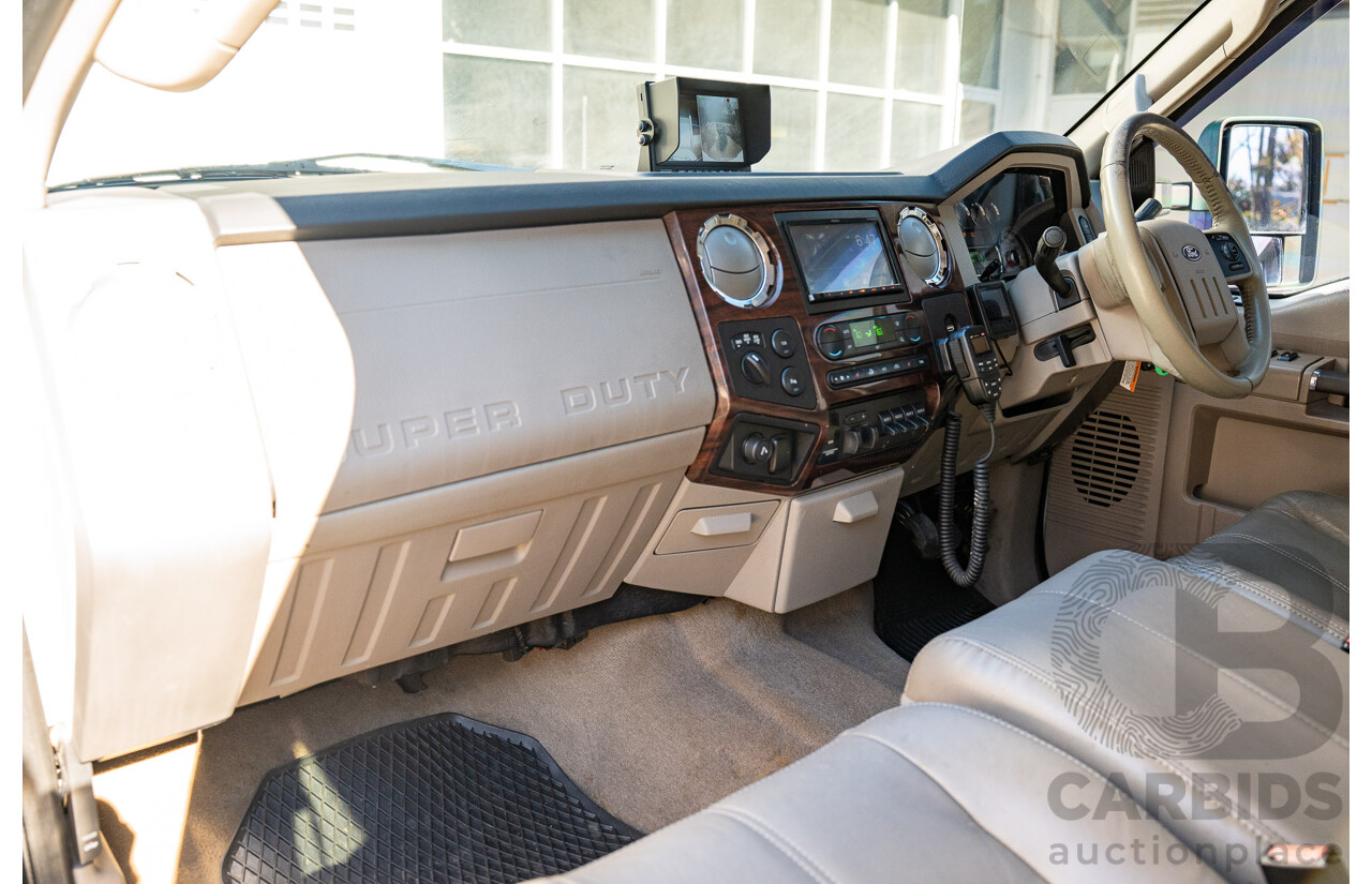 10/2008 Ford F250 XLT Lariat (4x4) RN Crew Cab P/Up Oxford White Twin Turbo Diesel - Powerstroke V8 6.4L