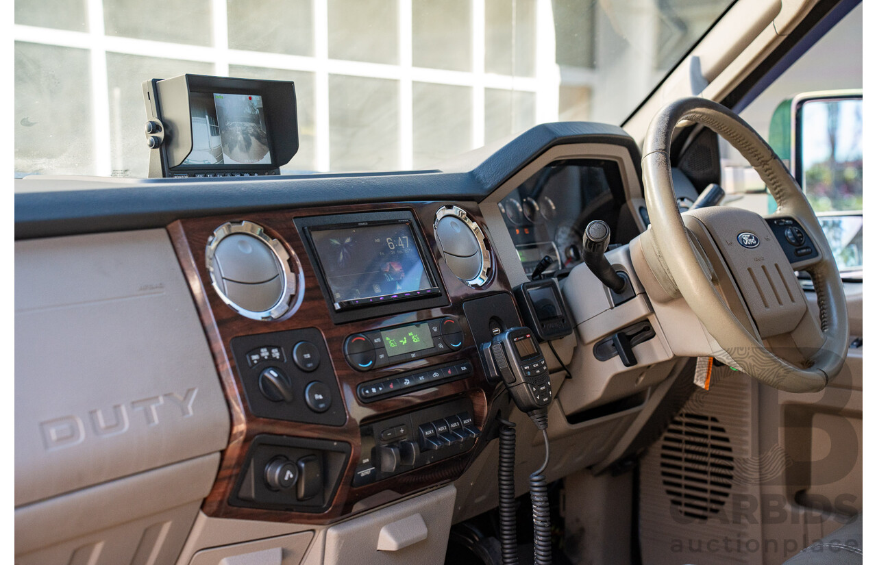 10/2008 Ford F250 XLT Lariat (4x4) RN Crew Cab P/Up Oxford White Twin Turbo Diesel - Powerstroke V8 6.4L
