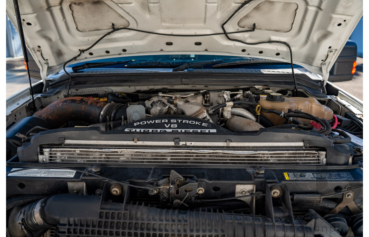 10/2008 Ford F250 XLT Lariat (4x4) RN Crew Cab P/Up Oxford White Twin Turbo Diesel - Powerstroke V8 6.4L