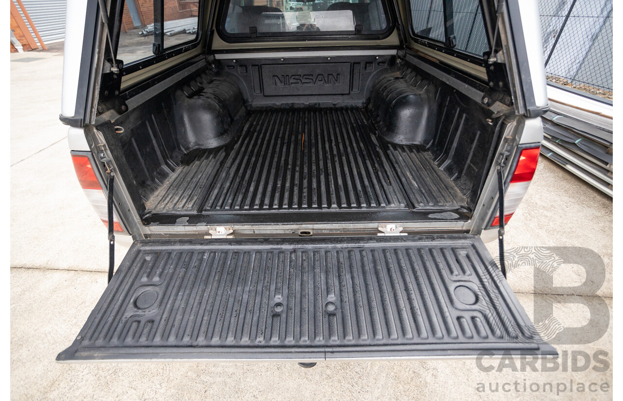 12/2011 Nissan Navara ST-R (4x4) D22 MY08 Dual Cab P/Up Silver 2.5L