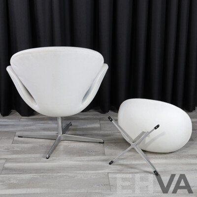 Swan Chair and Footstool by Hans Wegner for Fritz Hansen