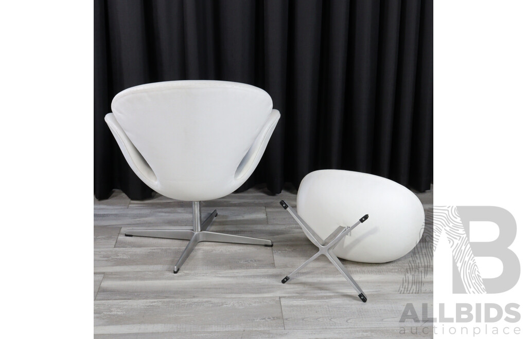 Swan Chair and Footstool by Hans Wegner for Fritz Hansen
