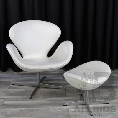 Swan Chair and Footstool by Hans Wegner for Fritz Hansen