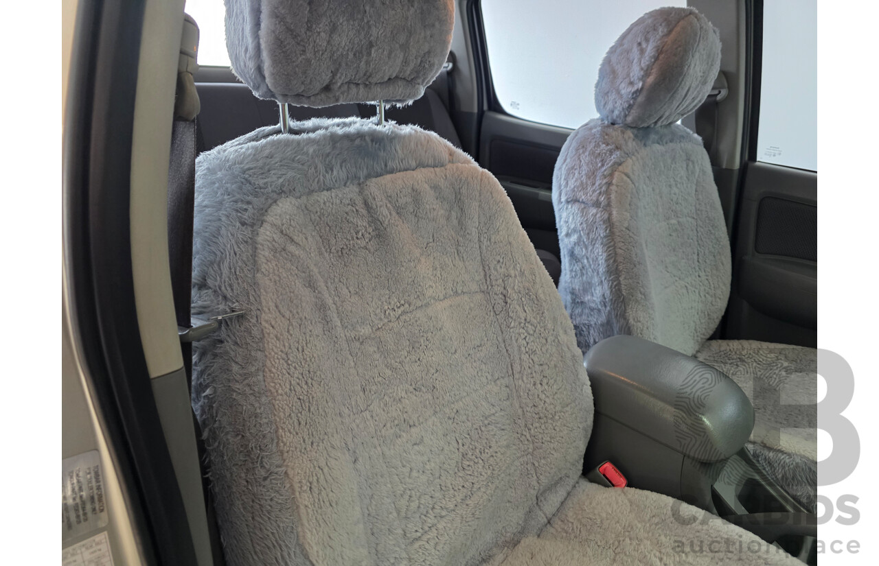 4/2005 Toyota Hilux SR5 (4x4) GGN25R Dual Cab P/Up Silver 4.0L