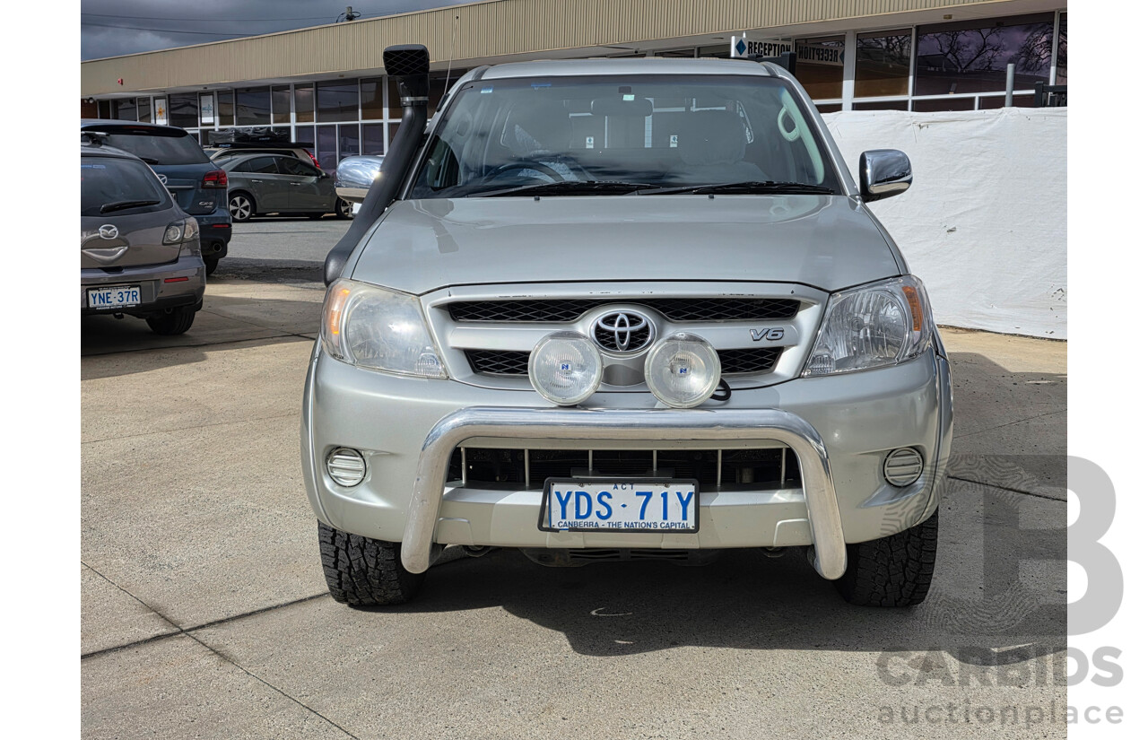4/2005 Toyota Hilux SR5 (4x4) GGN25R Dual Cab P/Up Silver 4.0L