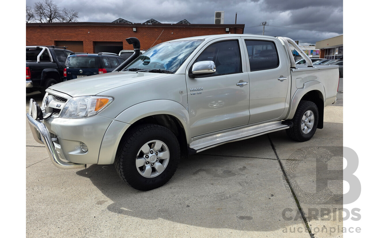 4/2005 Toyota Hilux SR5 (4x4) GGN25R Dual Cab P/Up Silver 4.0L