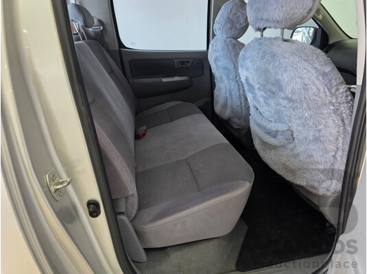 4/2005 Toyota Hilux SR5 (4x4) GGN25R Dual Cab P/Up Silver 4.0L
