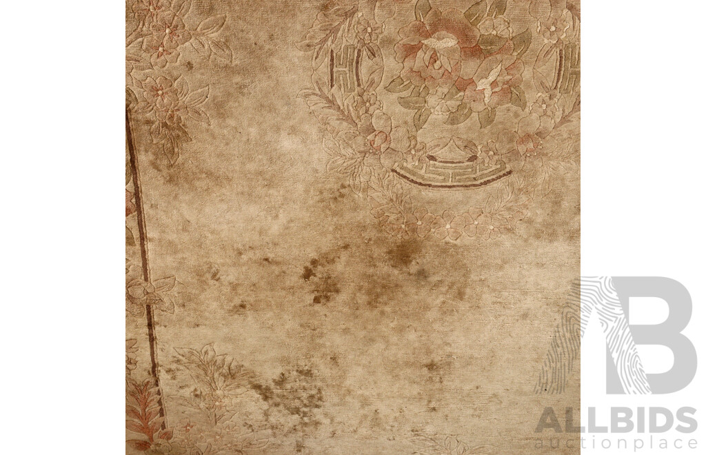 Machine Made Acrylic Rug with Chinese Textured Design