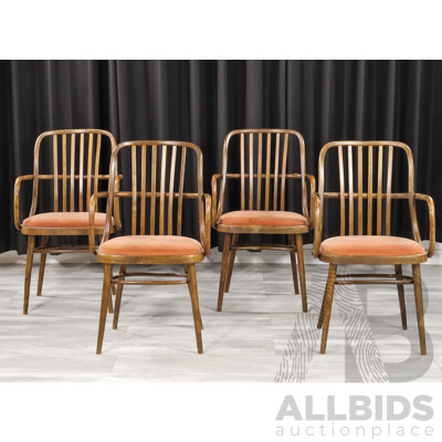 Set of Four Bentwood Carvers by Drevounia Furniture Set of Four Bentwood Carvers by Drevounia Furniture