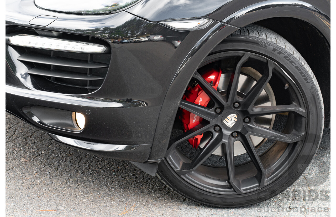 8/2013 Porsche Cayenne GTS 92A Series 2 (AWD) MY14 4d Wagon Jet Black V8 4.8L