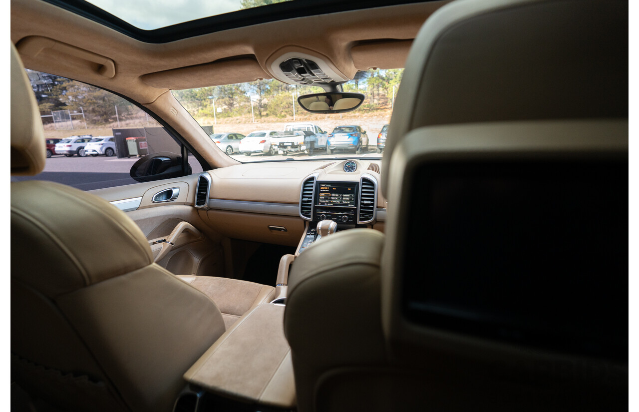 8/2013 Porsche Cayenne GTS 92A Series 2 (AWD) MY14 4d Wagon Jet Black V8 4.8L