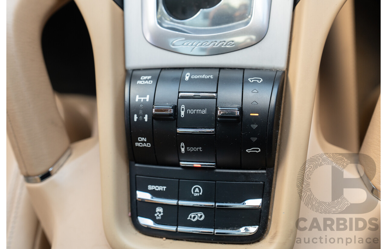 8/2013 Porsche Cayenne GTS 92A Series 2 (AWD) MY14 4d Wagon Jet Black V8 4.8L