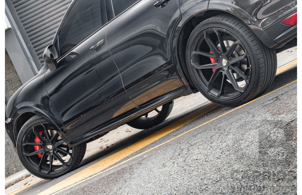 8/2013 Porsche Cayenne GTS 92A Series 2 (AWD) MY14 4d Wagon Jet Black V8 4.8L