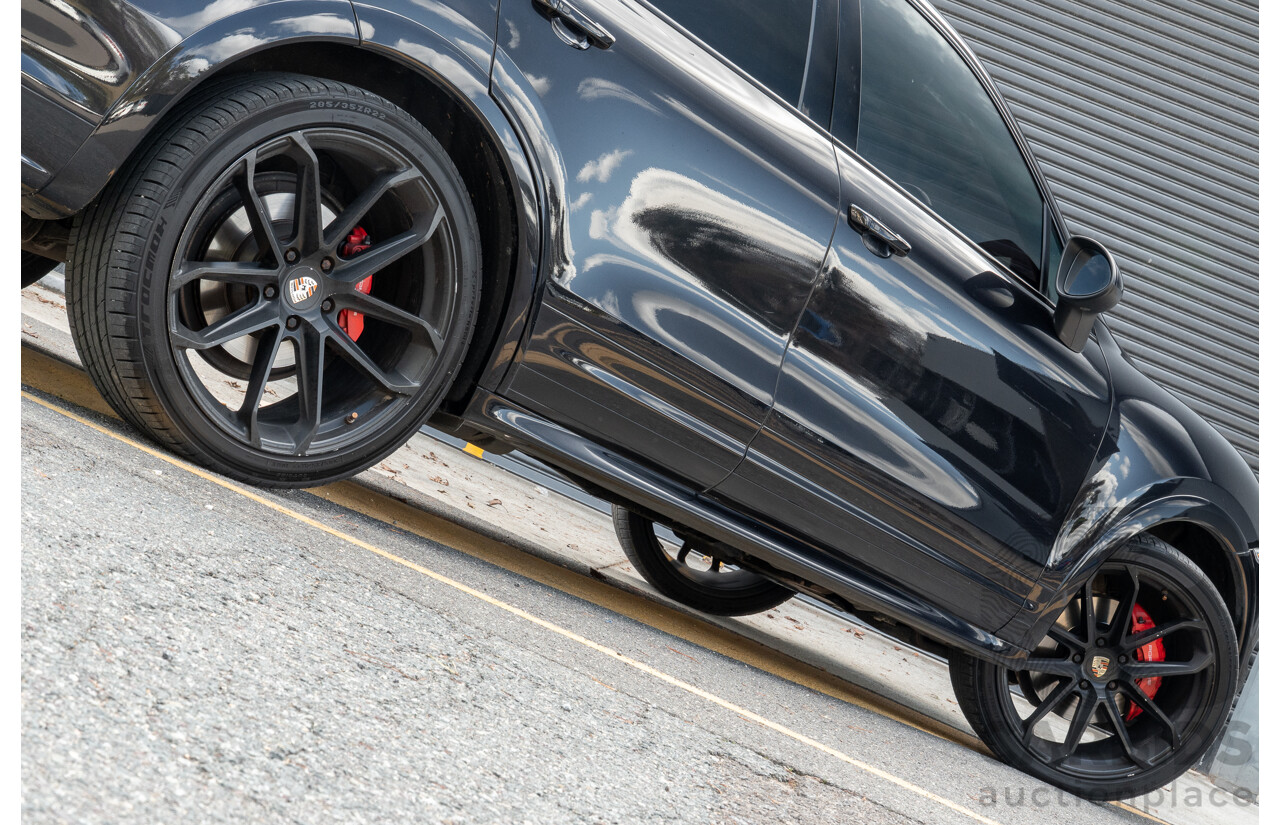 8/2013 Porsche Cayenne GTS 92A Series 2 (AWD) MY14 4d Wagon Jet Black V8 4.8L