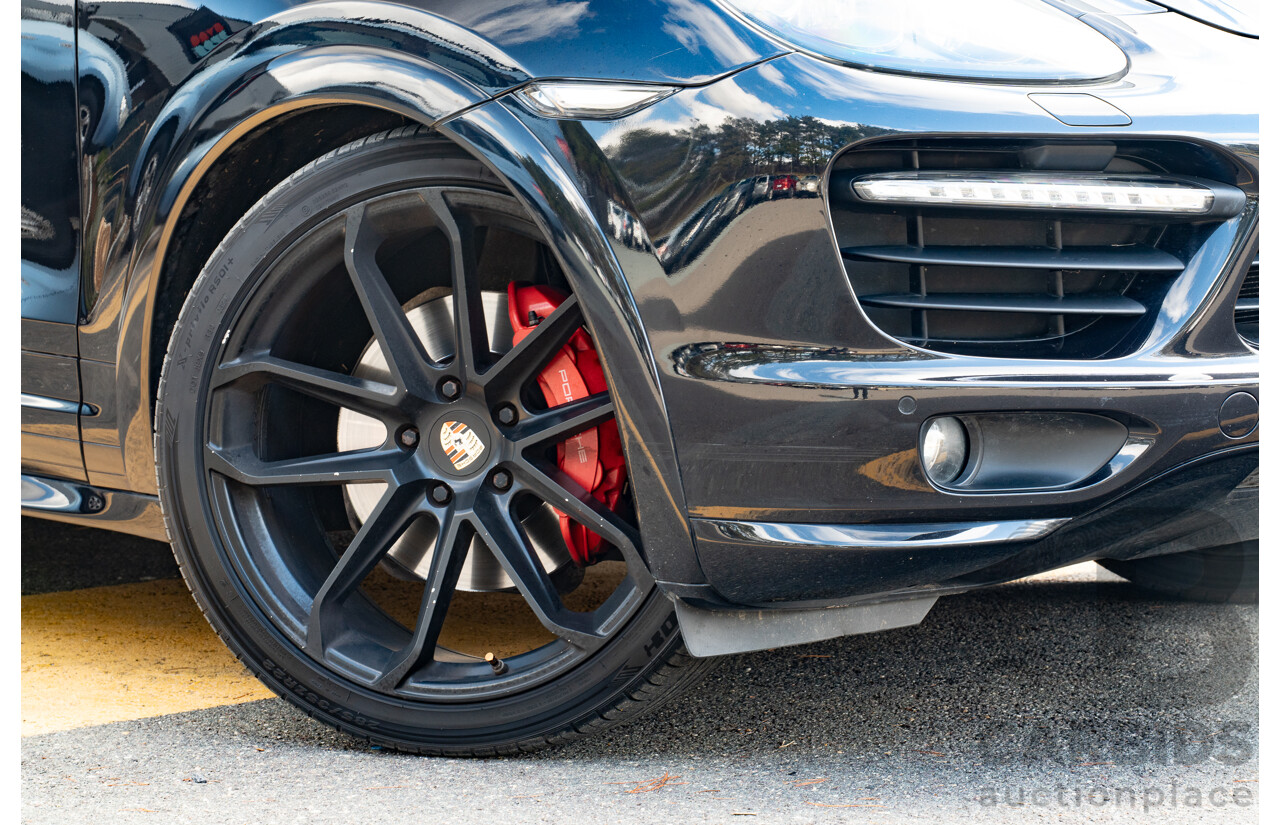 8/2013 Porsche Cayenne GTS 92A Series 2 (AWD) MY14 4d Wagon Jet Black V8 4.8L