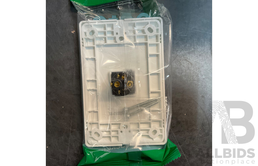IGOTO Switch Socket Included Single/ Double Power Point, 1 Gang Wall Switch, Switch Cover - Lot of 190