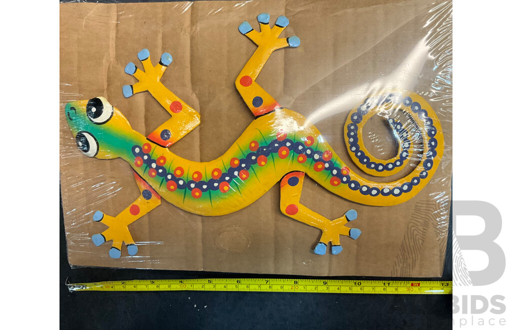 Metal Decorative Indoor Outdoor Hanging Wall Art - Gecko Lizard - Lot of 35