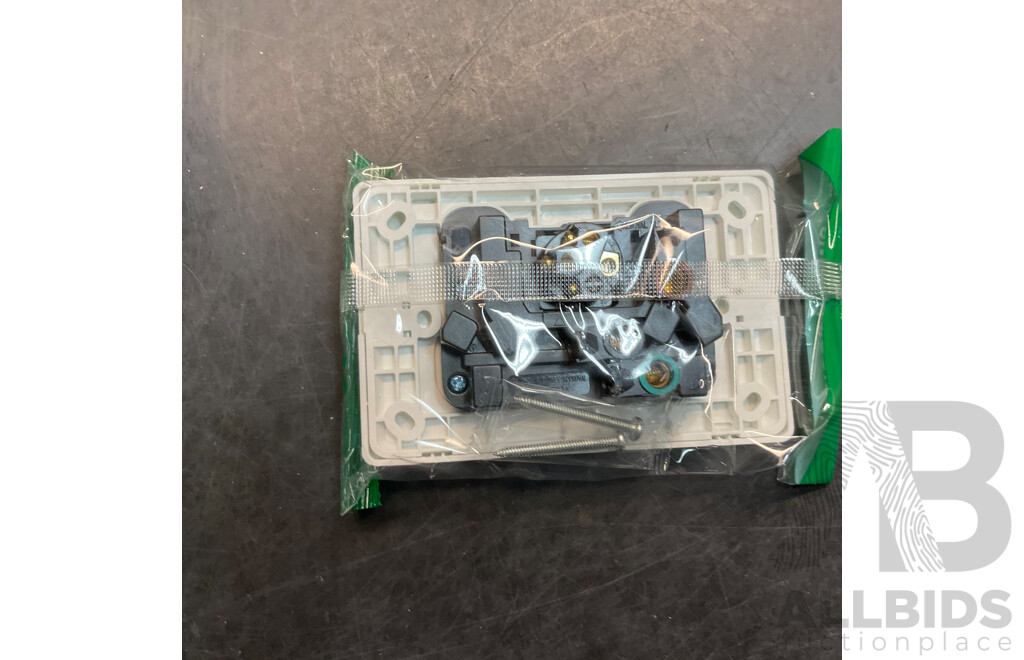 IGOTO Switch Socket Included Single/ Double Power Point, 1 Gang Wall Switch, Double Power Point with Extra Switch  - Lot of 180