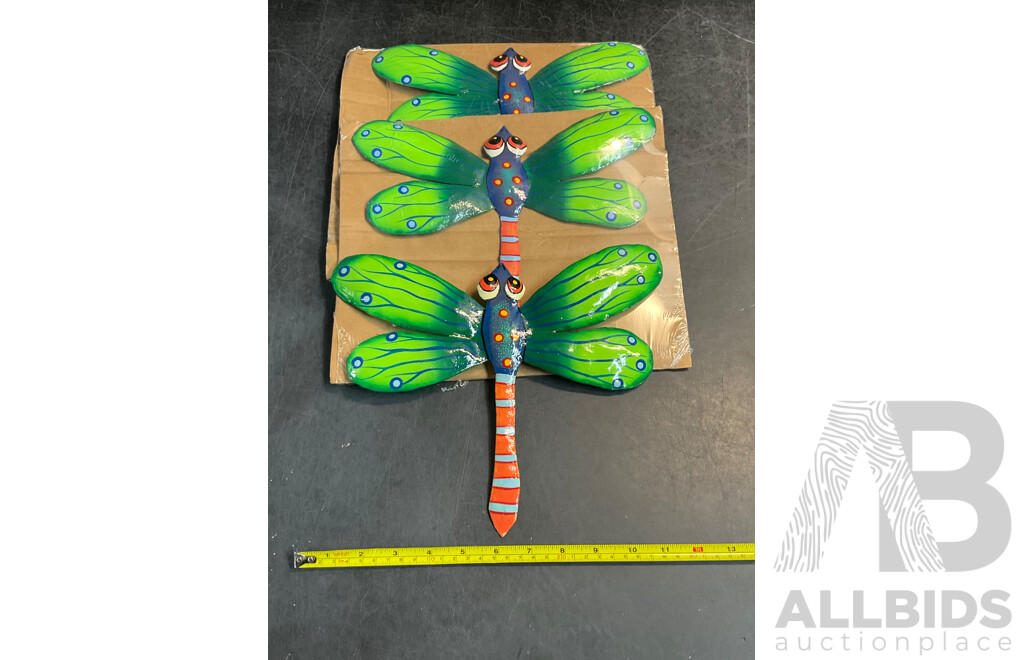 Metal Decorative Indoor Outdoor Hanging Wall Art - Gecko Lizard, Dragonfly, Butterfly  - Lot of 35