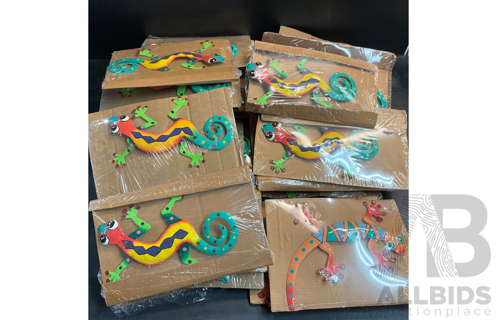 Metal Decorative Indoor Outdoor Hanging Wall Art - Gecko Lizard - Lot of 43
