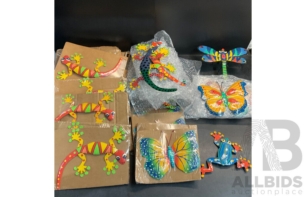 Metal Decorative Indoor Outdoor Hanging Wall Art - Gecko Lizard, Butterfly, Dragonfly, Frog - Lot of 45