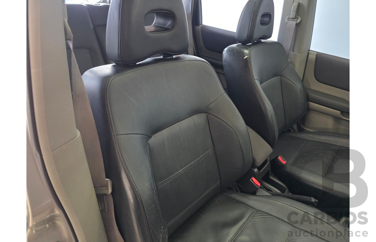2/2005 Nissan X-Trail Ti-L (sunroof) (4x4) T30 4d Wagon Silver2.5L