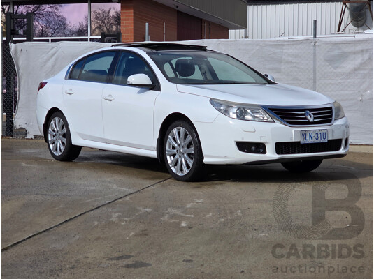 5/2012 Renault Latitude 2.0 dCi LUXE X43 4d Sedan White Turbo Diesel 2.0L