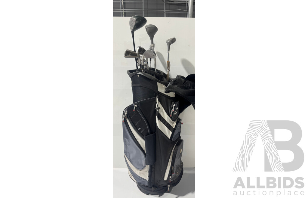 Set of Golf Clubs and Golf Bag - 11 Clubs