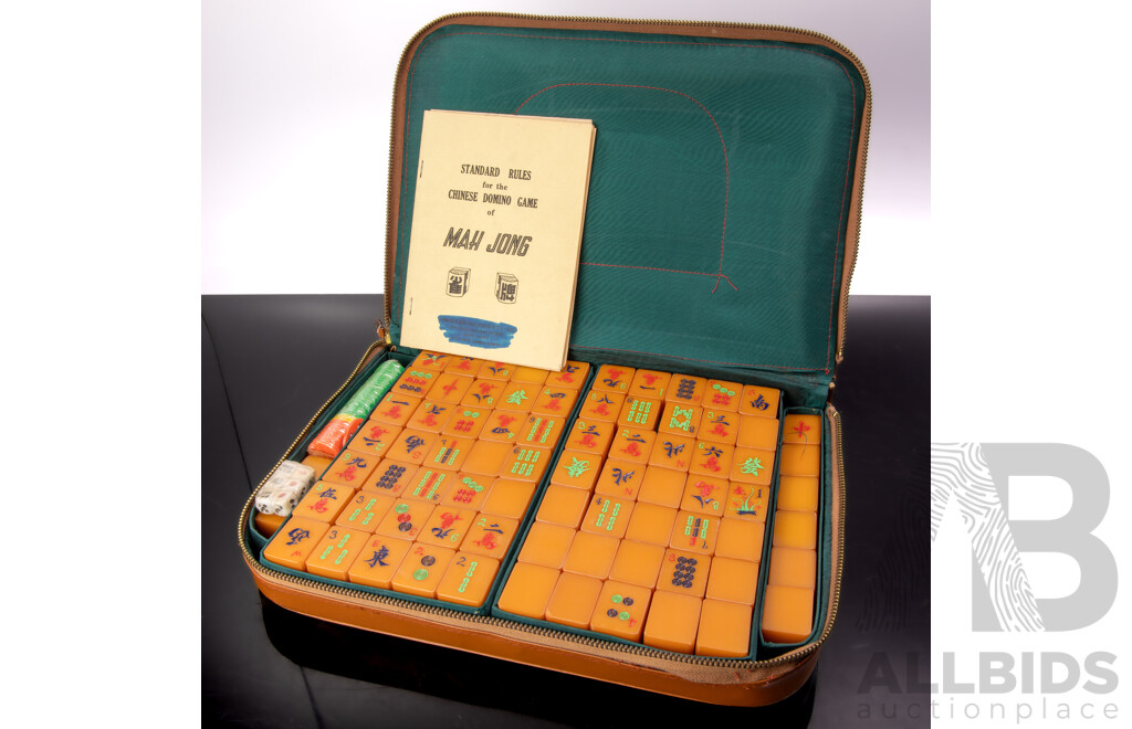 Retro Chinese Mah Jong Set in Case with Instructions