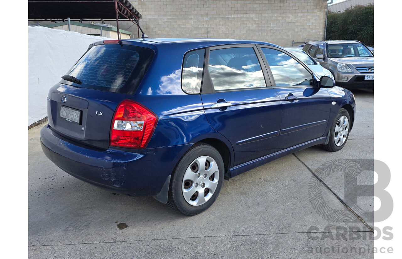 8/2006 Kia Cerato  LD 4d Sedan Blue 2.0L