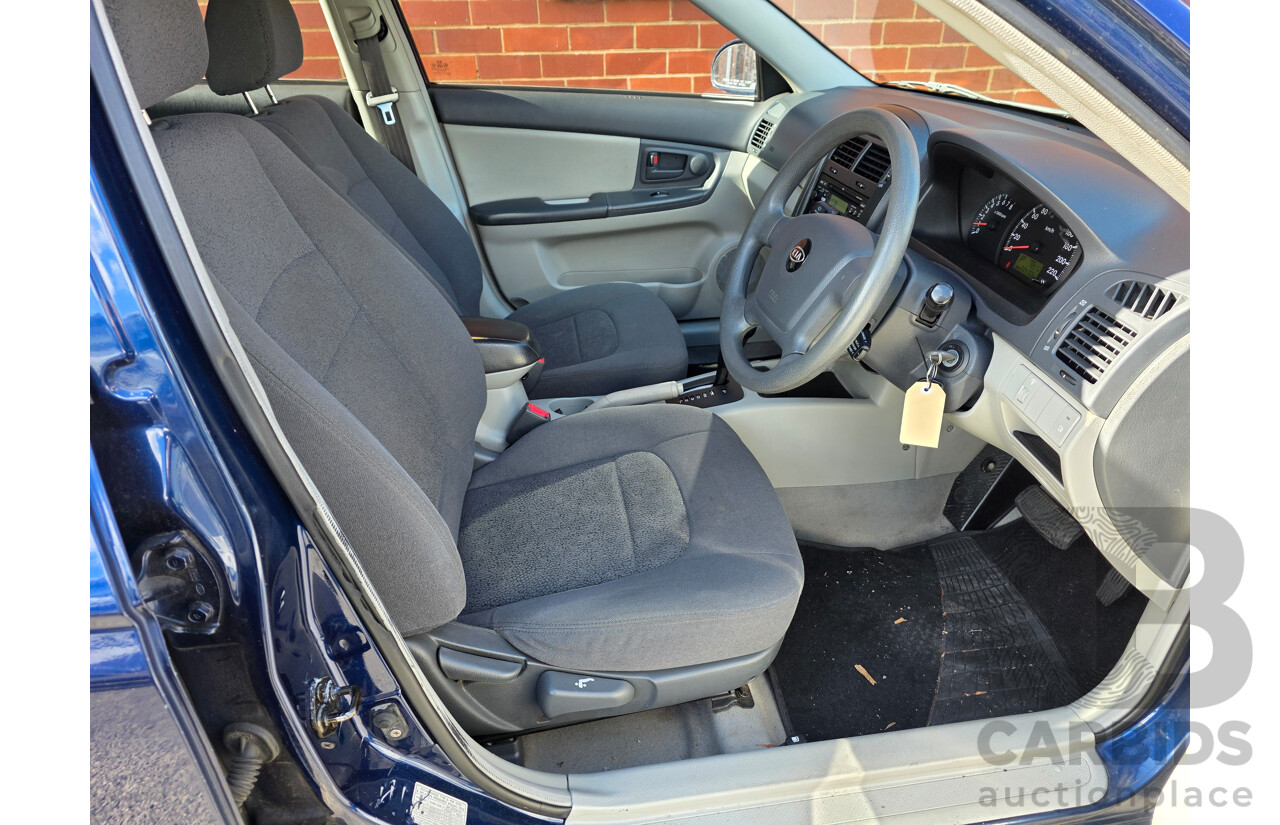 8/2006 Kia Cerato  LD 4d Sedan Blue 2.0L