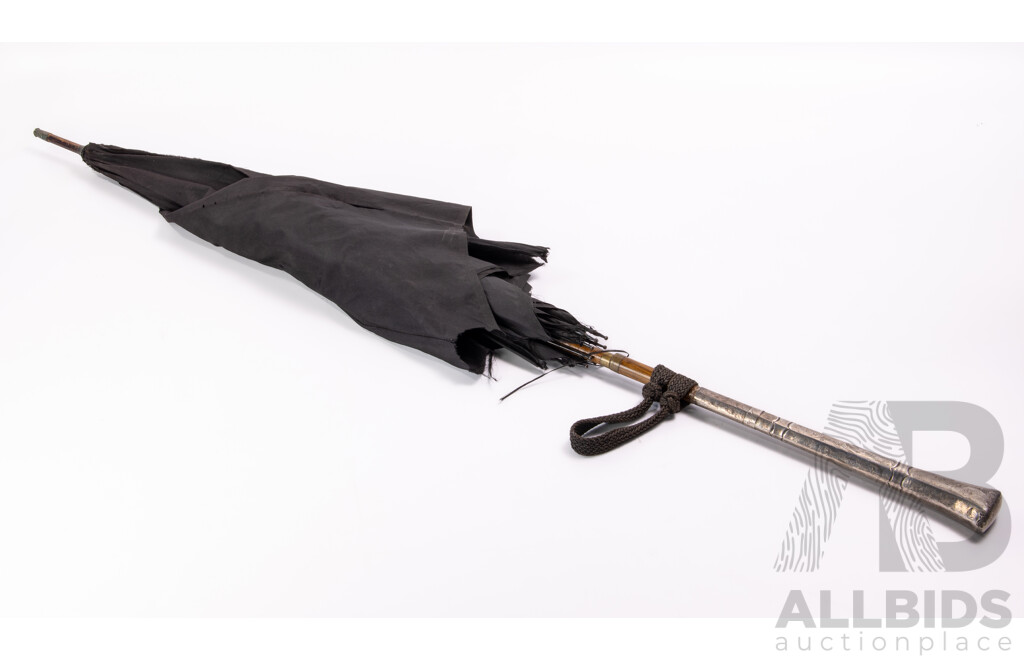 Antique English Parasole with Sterling Silver Handle with Engraved Detail, London 1913