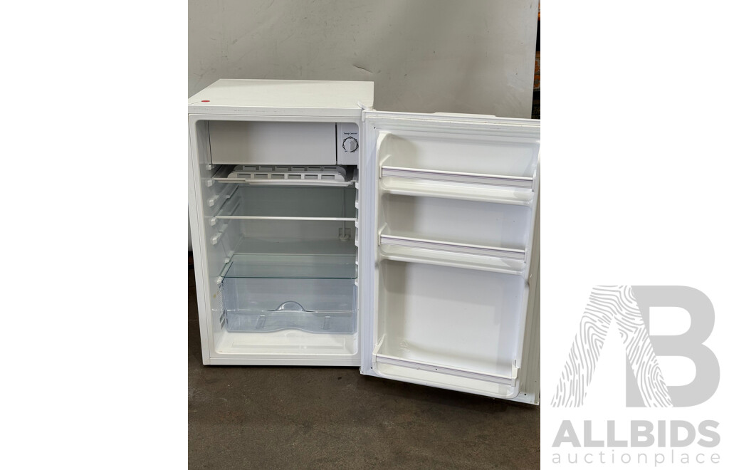 Hisense 120 Ltr Bar Fridge
