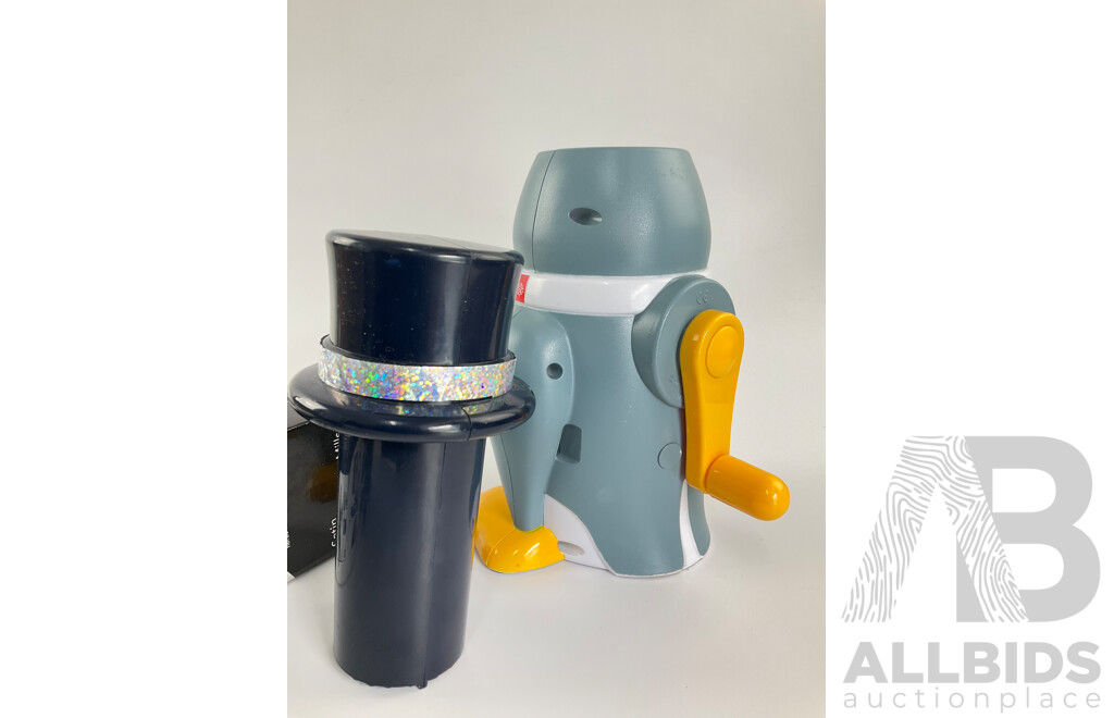 Boxed Russell Hobbs Electric Salt & Pepper Mills with Pengquin Ice Maker