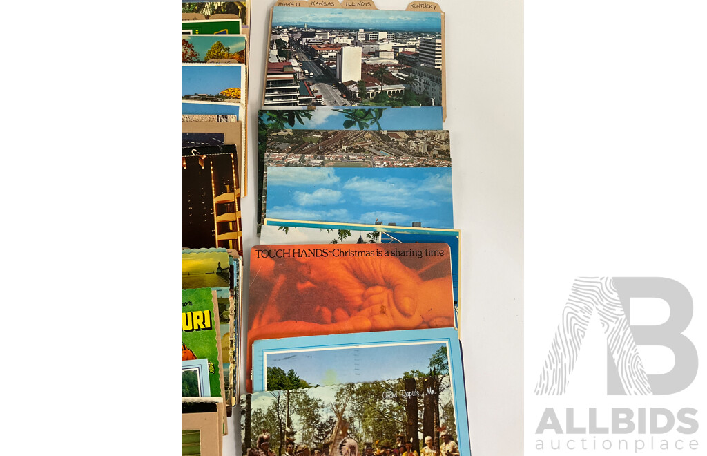 Collection of Vintage Post Cards Including USA, New Zealand, Australia, Japan, Hong Kong, Singapore - Approximately 325