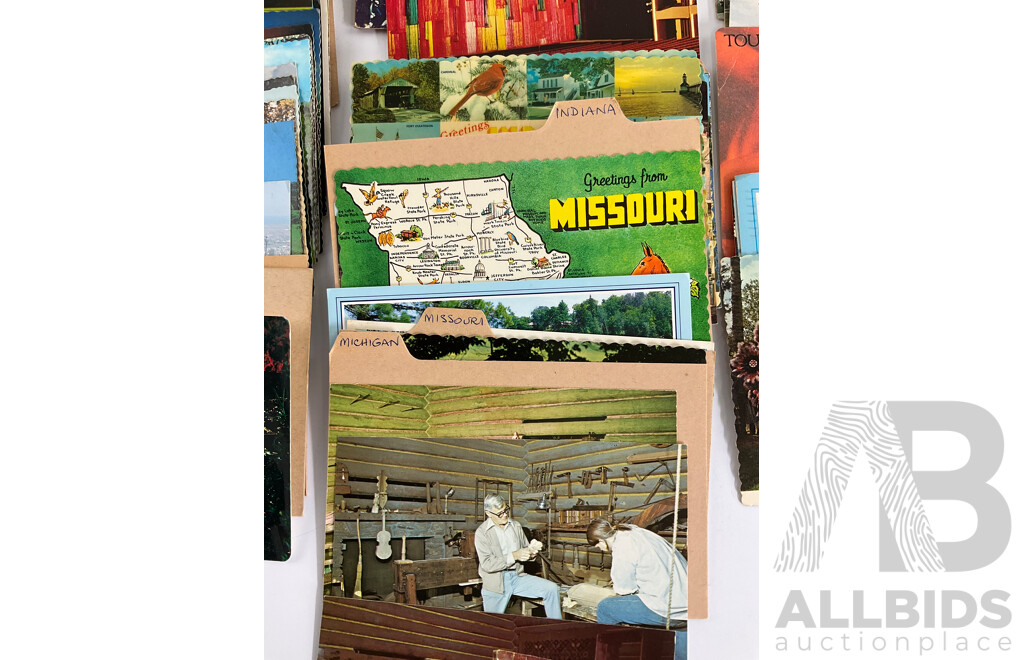 Collection of Vintage Post Cards Including USA, New Zealand, Australia, Japan, Hong Kong, Singapore - Approximately 325