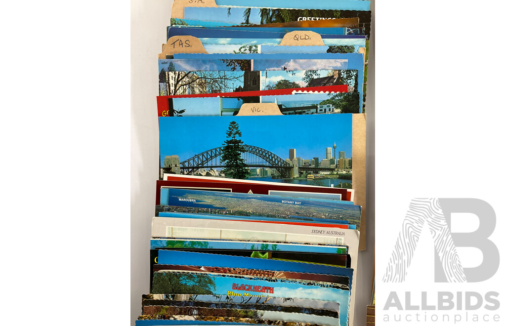 Collection of Vintage Post Cards Including USA, New Zealand, Australia, Japan, Hong Kong, Singapore - Approximately 325