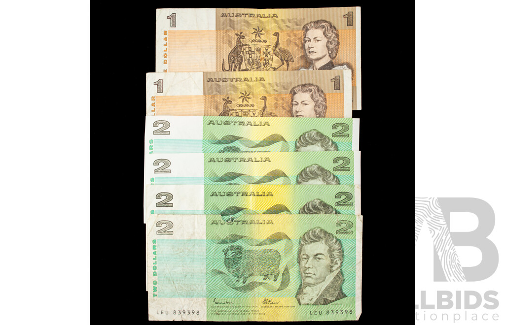 Four Australian Two Dollar Dollar Notes 1985 Johnston/Fraser R89, Two One Dollar 1982 Johnston/Stone R78
