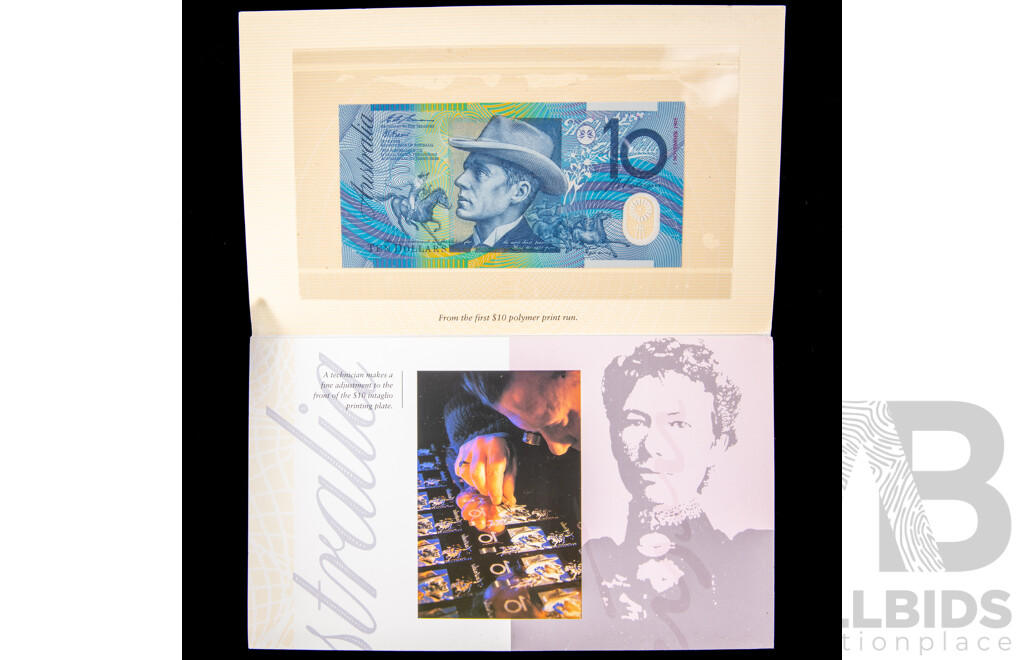 Australian 1993 First Ten Dollar Polymer Note, Last Ten Dollar Paper Note Folder