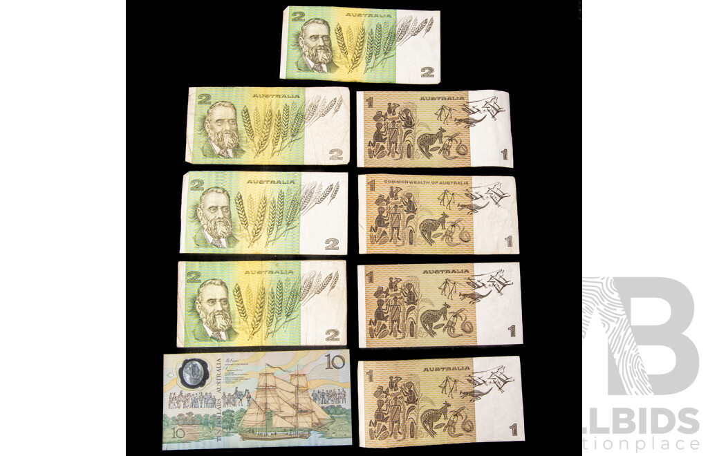 Australian 1988 Ten Dollar Bicentennial Note First Issue AB24961306, Four Two Dollar Notes 1983, 1985, One Dollar Notes 1969, 1982